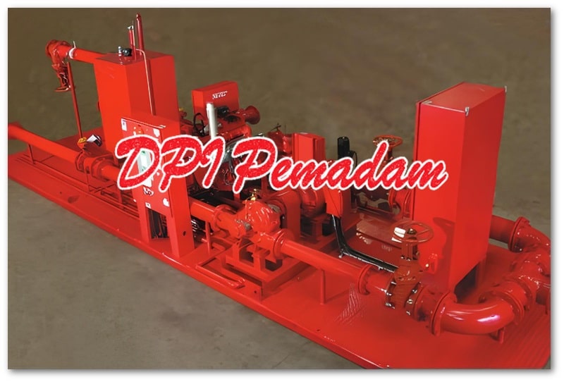 Fire pump set terdiri dari electric pump, diesel pump, jockey pump, serta panel kontrol untuk sistem pemadam kebakaran.