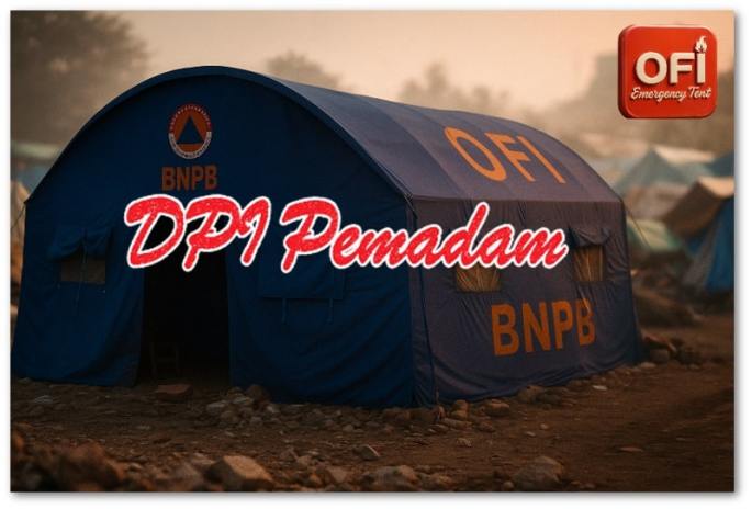 Tenda penampungan pengungsi korban bencana.