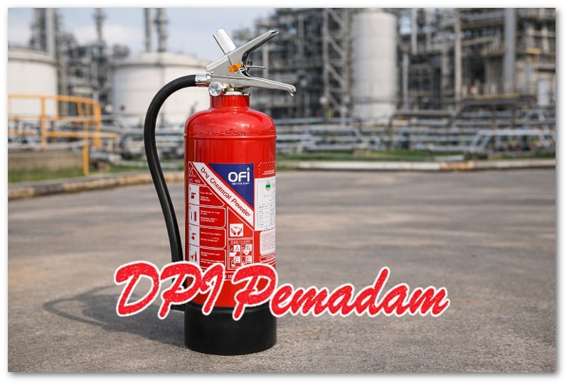 APAR powder kelas ABC sebagai sistem pemadam api serbaguna di kawasan industri.